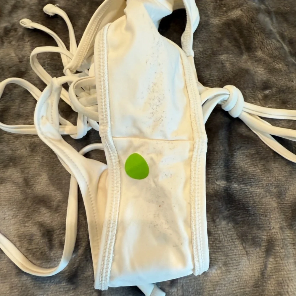 New! Frankie’s Bikinis Tia String Bikini Bottom White 31556